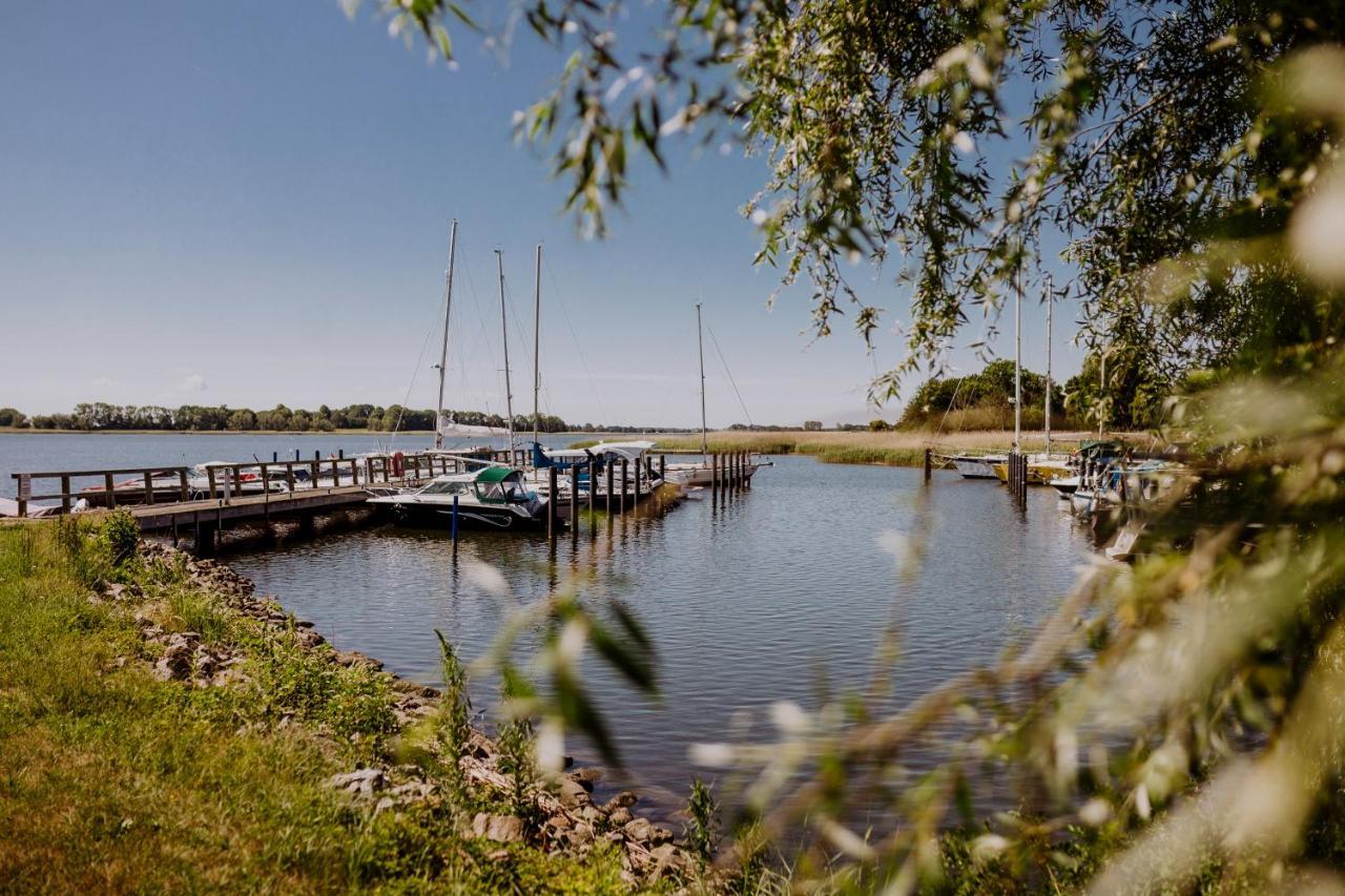 Port An Der Marina Apartment *